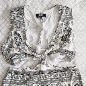 LULU'S black and white paisley maxi dress